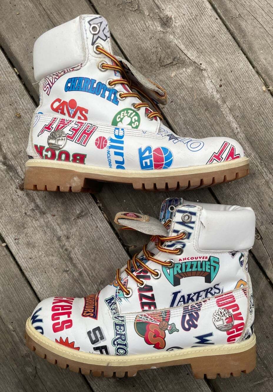 TIMBERLAND MITCHELL & NESS X NBA EAST MEETS WEST PREMIUM BOOTS SIZE 7 DAMAGED